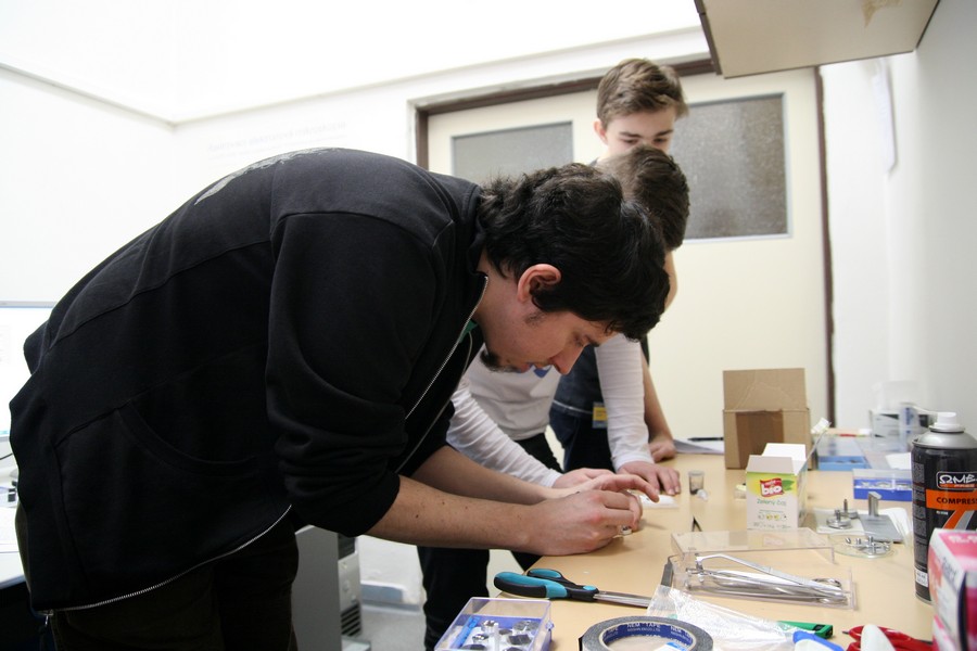 Experimentální praktika našich studentů na půdě Akademie věd ČR