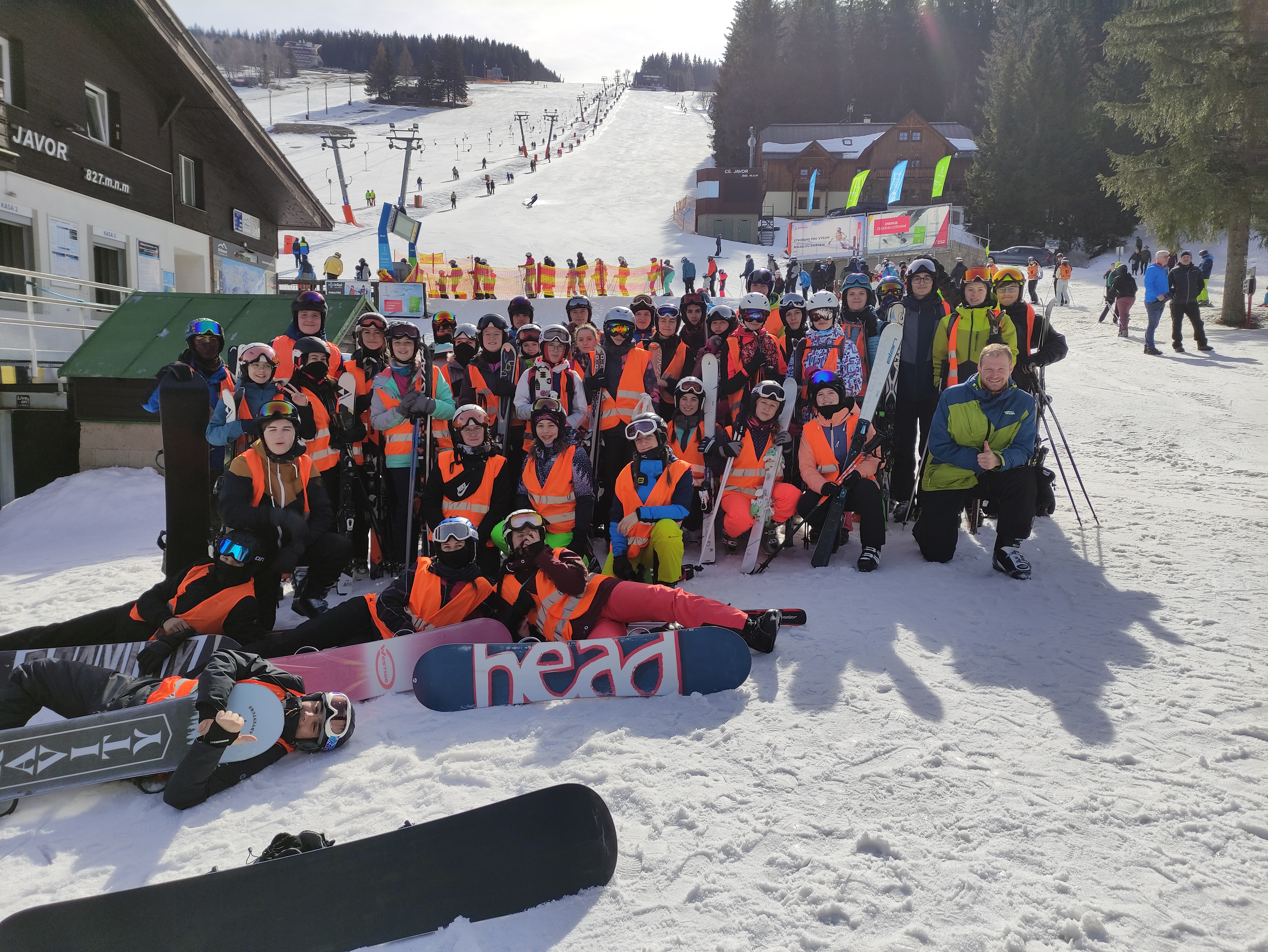 Druháci si užili lyžařský kurz na maximum