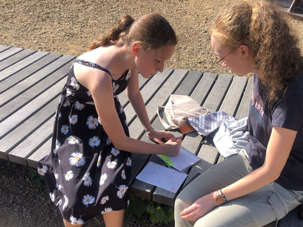 A pak že se nedá informatika učit bez počítače!